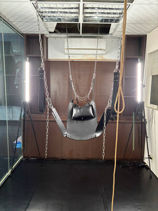 [Bondage] 皮革拘束吊床 Leather Sling Swing